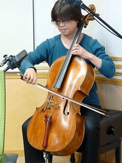 Kashiwagi_Hifoki_20150905_06_cello_240x320_R.jpg