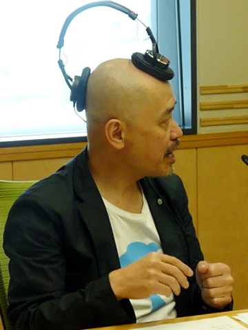 http://www.joqr.co.jp/ana/Nakajima_20150704_05v_headphone_360x480.jpg