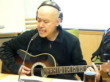 Nakajima_20160213_01_guitar_360x270.jpg