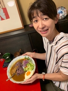 presen_20190629_Suzuki_03_curry_360x480.jpg