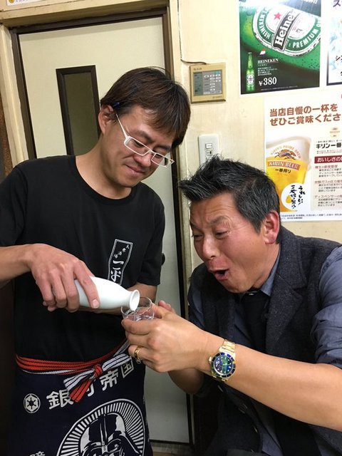 パンチ佐藤　一平　店主.jpg