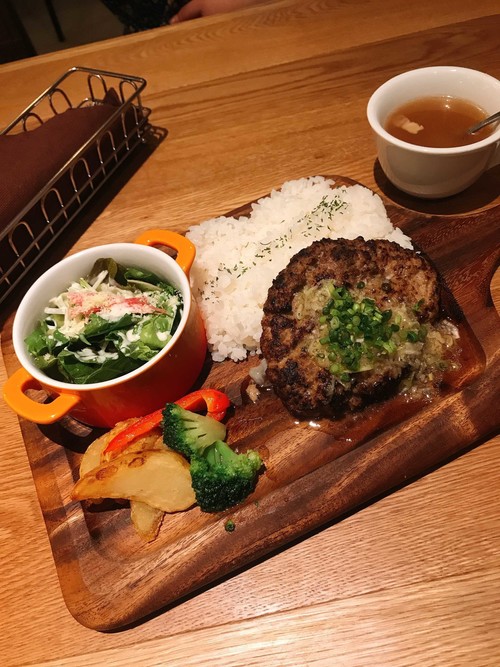 牛タンハンバーグランチ.jpg