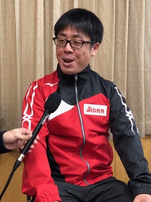 山川監督.jpg