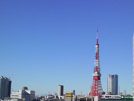 東京の青い空.jpg