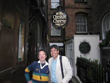 LONDON OLDEST PUB 2.jpg