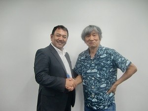 170818辰野会長握手.JPG