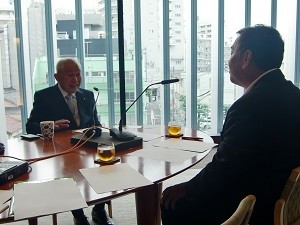 171012エステー鈴木会長対談２.JPG