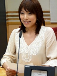 20120405_Sanda_Kaori_01v_195x260.jpg