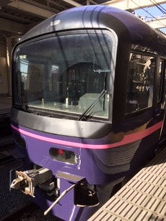 お花見列車