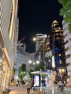 雨雲通過そして月