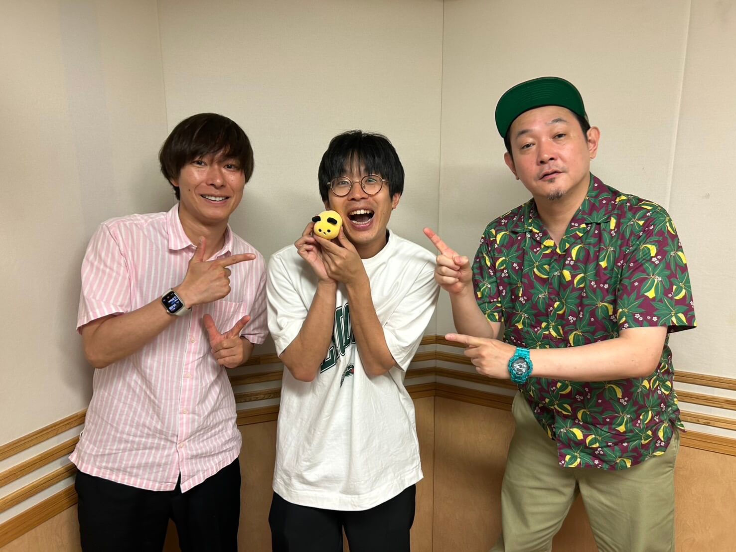 マシンガンズが後輩芸人のアルバイト経験談に感激 マシンガンズが後輩芸人のアルバイト経験談に感激