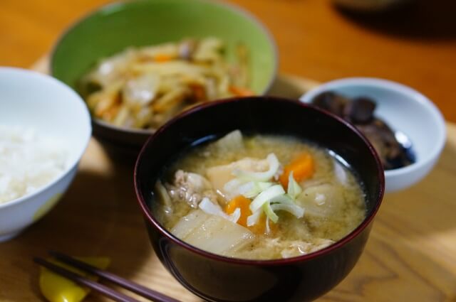 光浦靖子がカナダでやるべき飲食店3選！ 天久聖一「カップ麺専門店、豚汁と◯◯の店、お好み焼きと◯◯の店」？