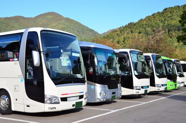 外国人客増加で京都市バスが大混雑！？「観光公害」で初会合へ