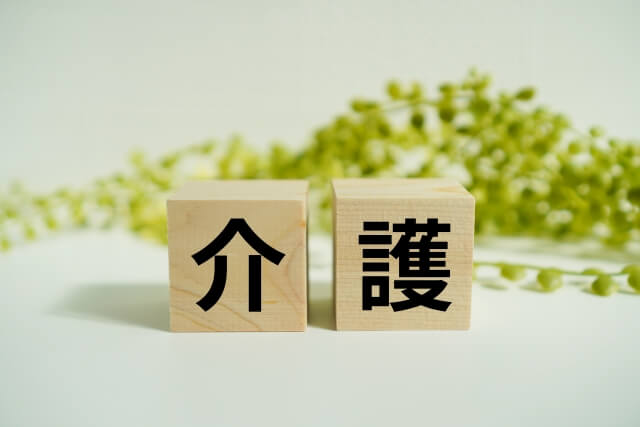 訪問介護、人手不足で働く最前線に70代。人材不足の陰に介護報酬の低下。大竹「人手不足なのに報酬が減額。おかしくね?」 訪問介護、人手不足で働く最前線に70代。人材不足の陰に介護報酬の低下。大竹「人手不足なのに報酬が減額。おかしくね?」