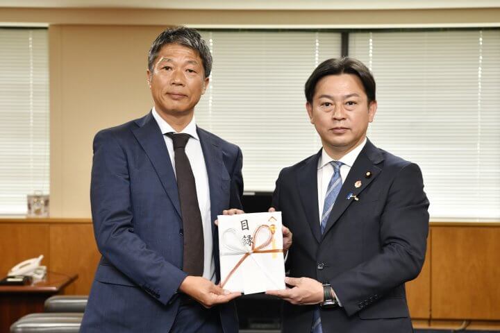 「クリーンライフ みのりの箱」募金　浄財70万円を1都6県の社会福祉施設に寄贈