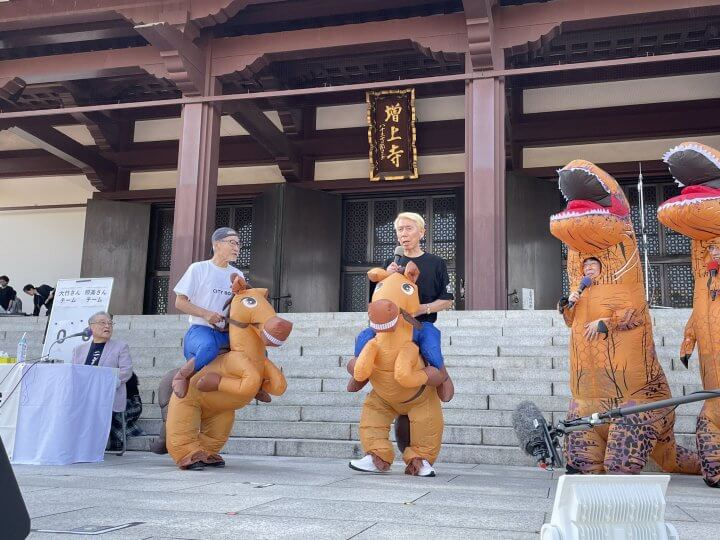 大竹まこと・吉田照美が浜祭で4年ぶり対決！一回戦はウン十年前のビキニを着たあの出演者のダンスバトル