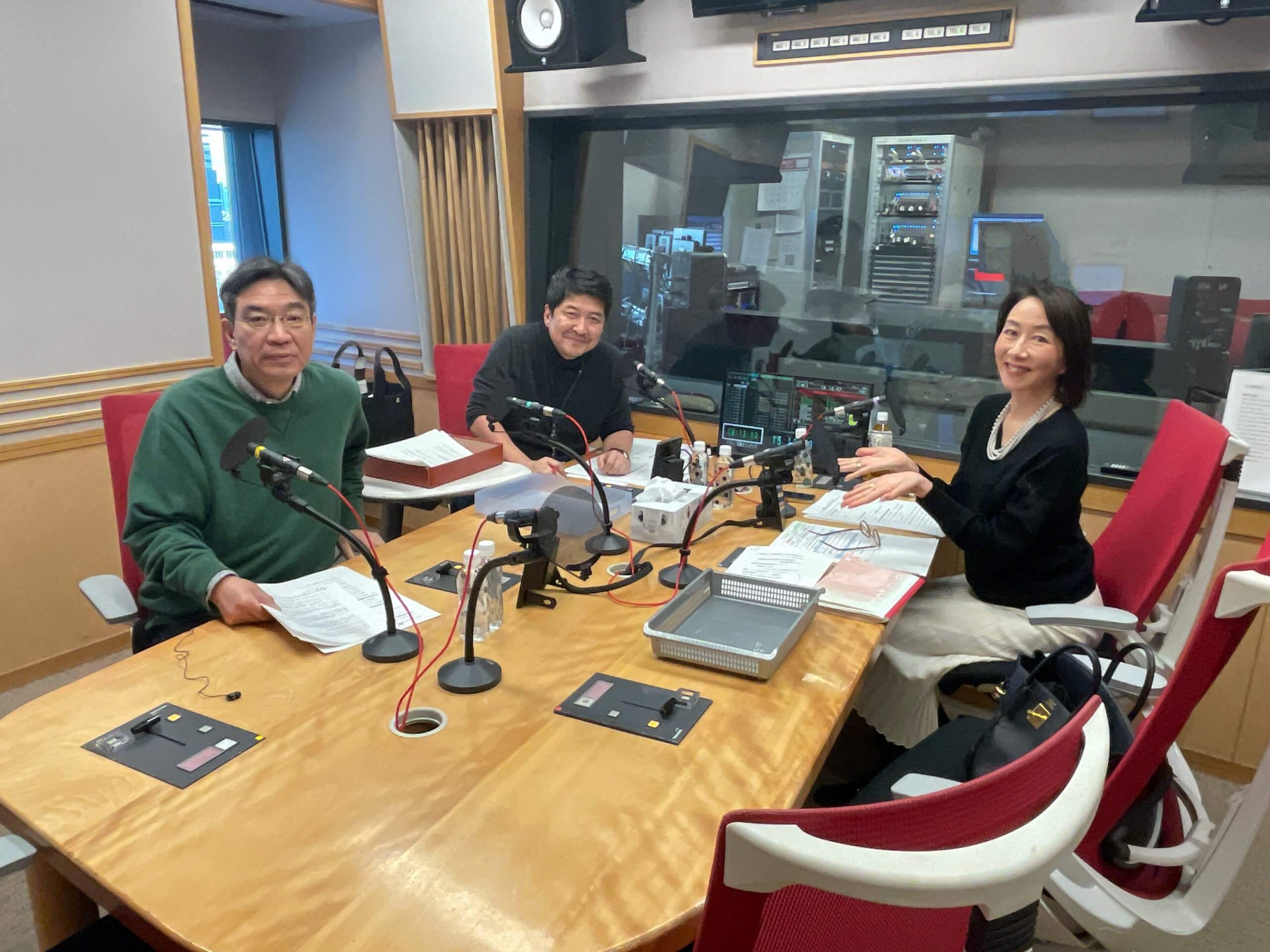 イスラエルのネタニヤフ首相がアメリカのトランプ大統領に恩赦支援を要請。なぜそうなる