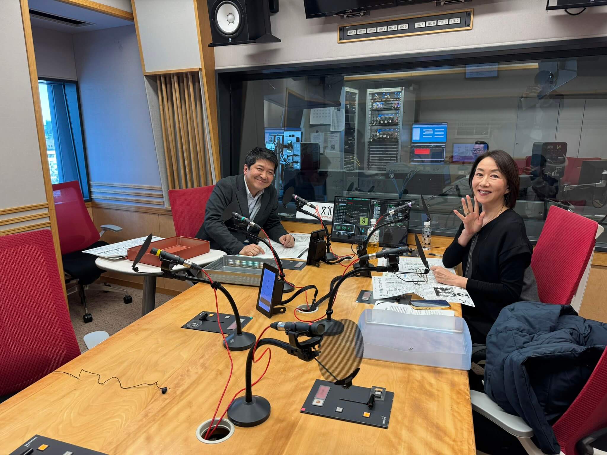 2/3（火）本日のゲストは日刊現代の小塚かおるさん、政治ジャーナリストの角谷浩一さん、日刊スポーツの佐々木一郎さんでした！