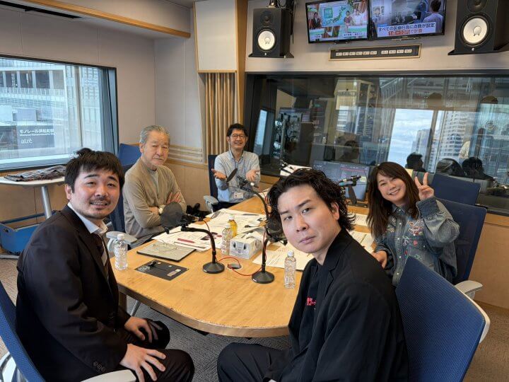 大王がスタジオゲストに登場！　大竹まこと「なんかガチャガチャしてるな」辛辣コメント