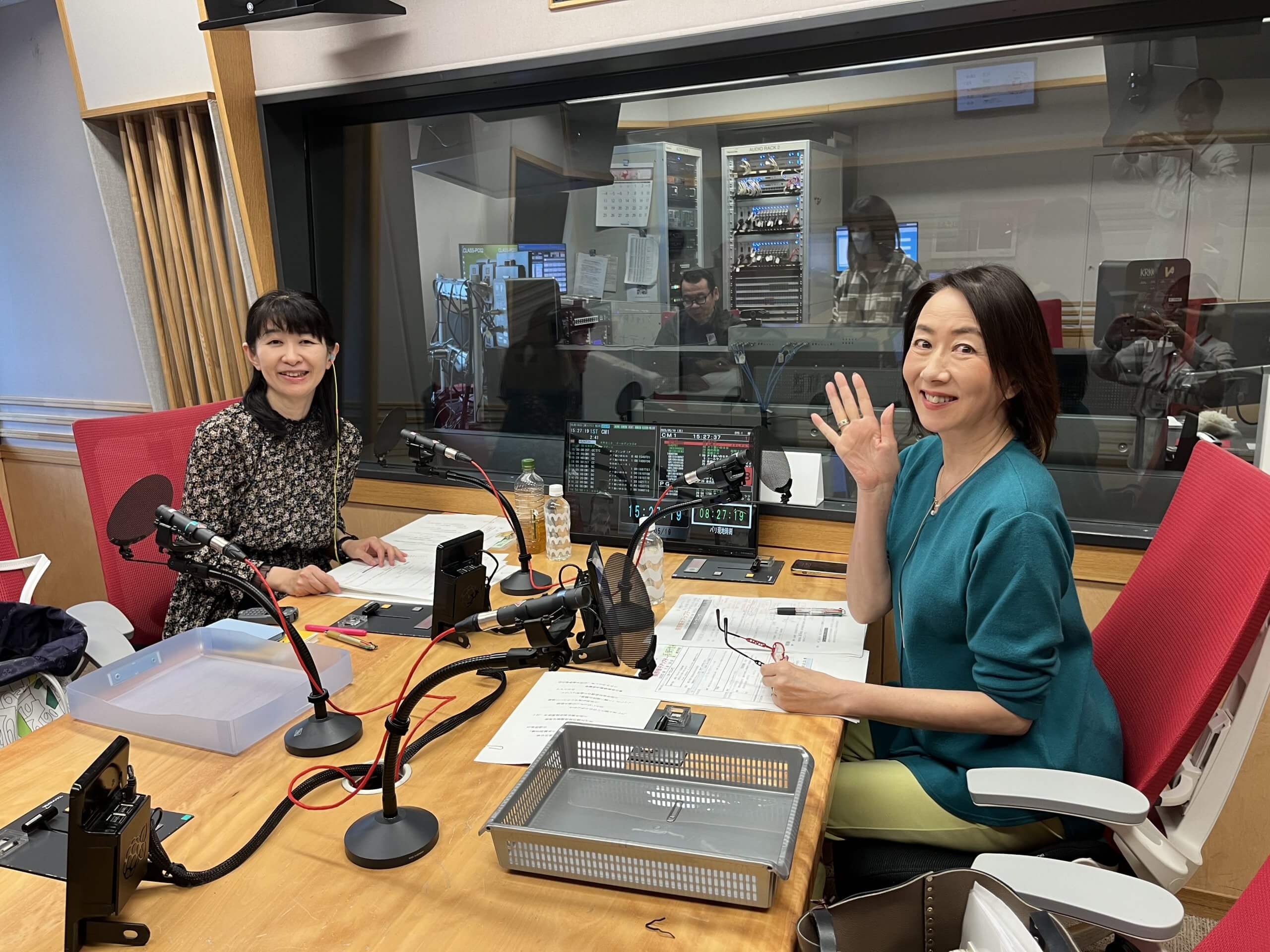 5/19(月)本日のゲストは政治ジャーナリスト角谷浩一さん、脳科学者の中野信子さんでした! 5/19(月)本日のゲストは政治ジャーナリスト角谷浩一さん、脳科学者の中野信子さんでした!