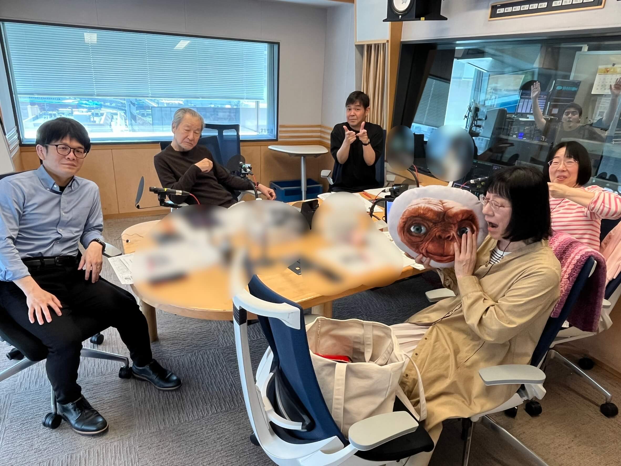 4/6（月）　大竹さんシナモンロールを買ったのに…・ゲストはお笑い芸人ザ・ギースの高佐一滋さんとラブレターズの塚本直毅さんでした！