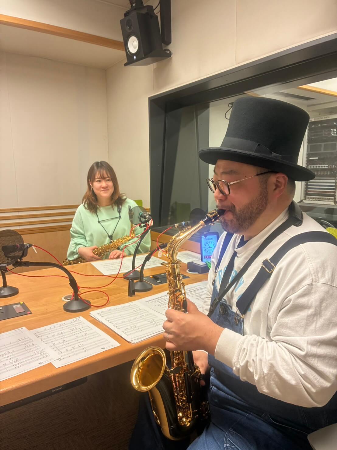 山田ルイ５３世　かっこいいスイングに挑戦！