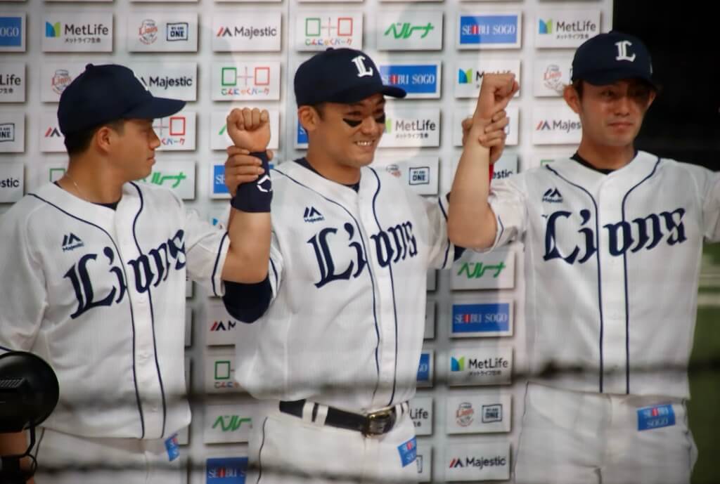 2000試合出場の栗山に最敬礼「すごいなぁ。ライオンズのレジェンドになる」…本日の【#辻コメ】