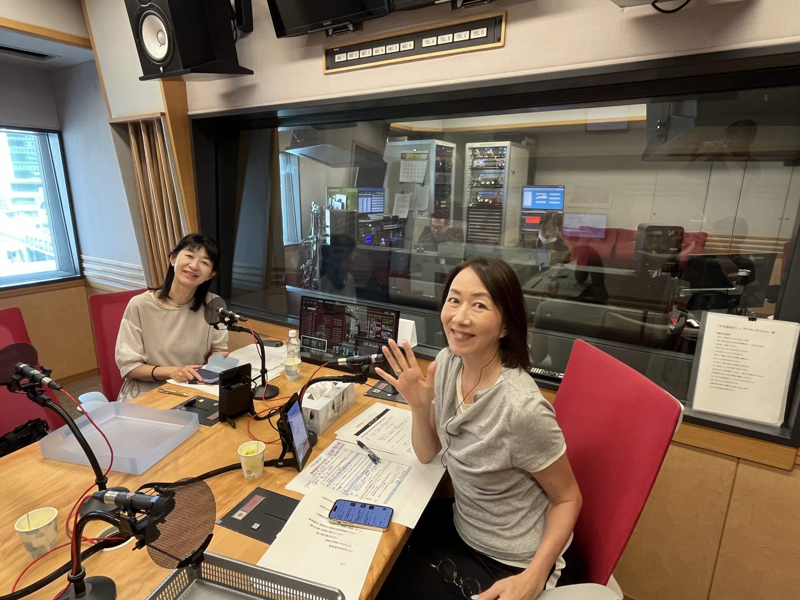 8/25(月)本日のゲストはジャーナリスト 角谷浩一さん、谷口英喜さんでした! 8/25(月)本日のゲストはジャーナリスト 角谷浩一さん、谷口英喜さんでした!