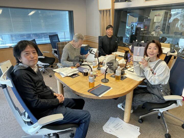 中村文則の新作小説『彼の左手は蛇』、執筆の裏側にあった蛇の歴史