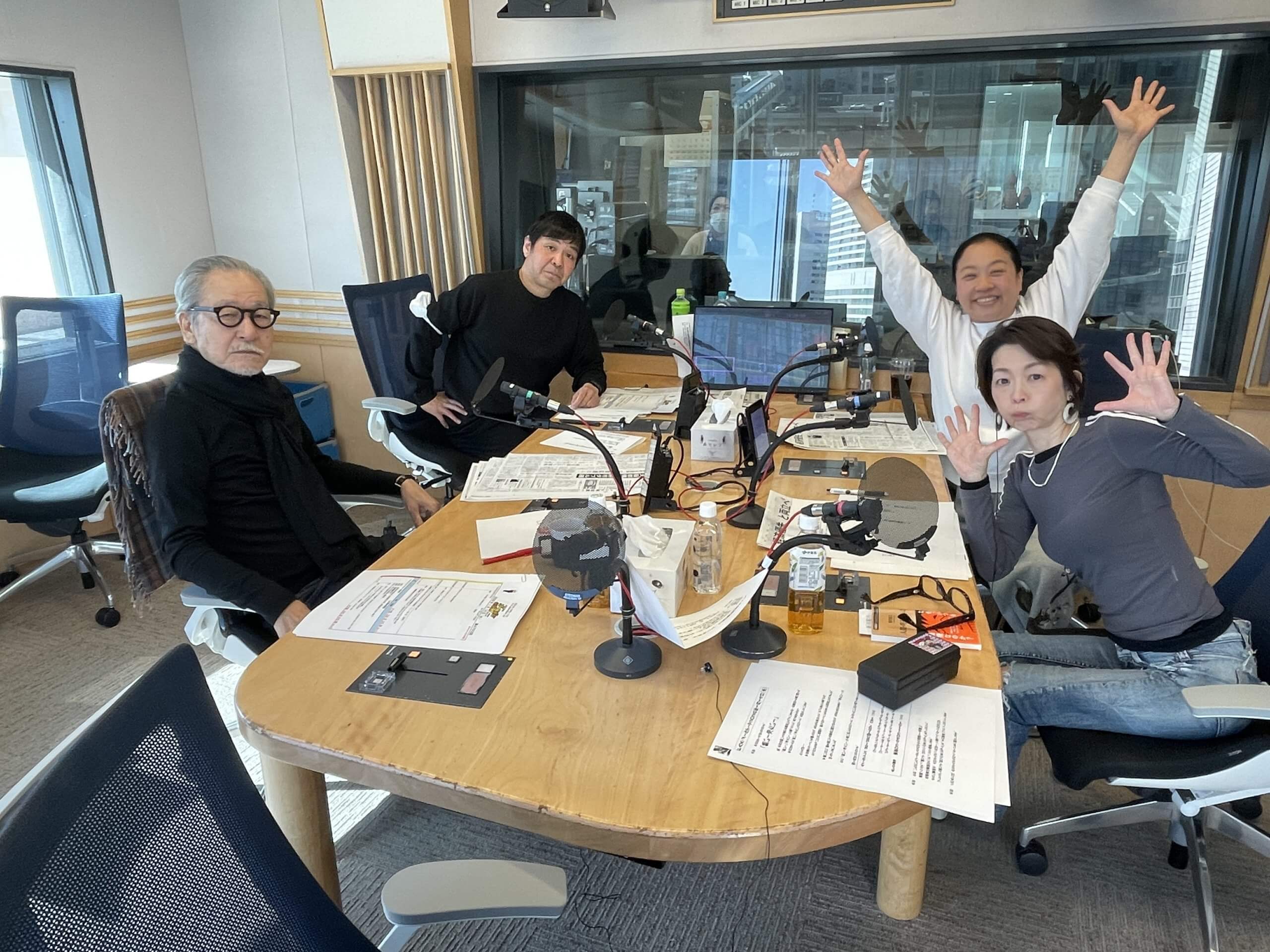 1/14(水)、冬でもつっかけで外出するいとうあさこさん『さすがに今年は寒すぎる…』身体を冷やさないために大事な三つのクビは…足首、手首、乳首！？