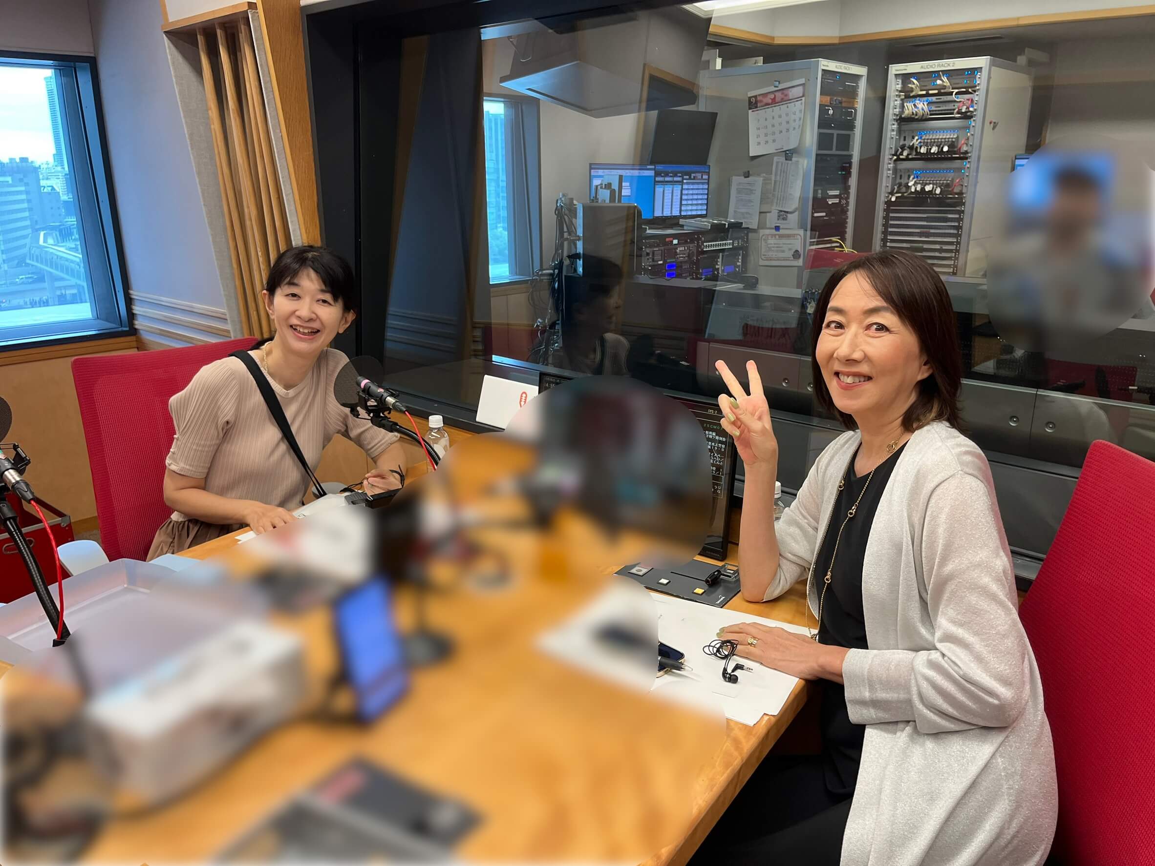 9/29（月）本日のゲストはジャーナリストの角谷浩一さん、日経クロストレンド副編集長 平野亜矢さんでした！