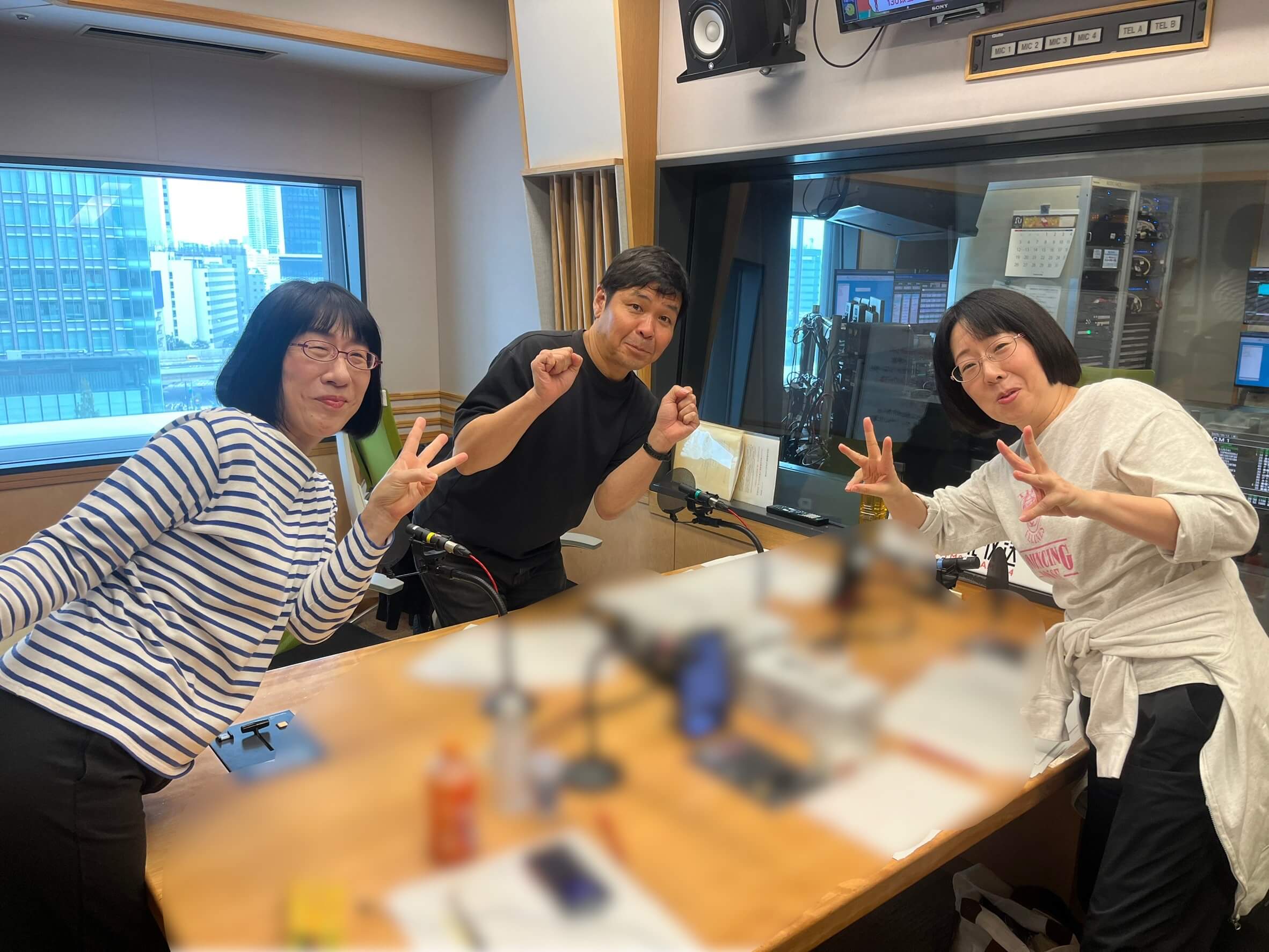 10/13(月) 江里子さん、電車でエセ稲葉浩志に遭遇! 10/13(月) 江里子さん、電車でエセ稲葉浩志に遭遇!