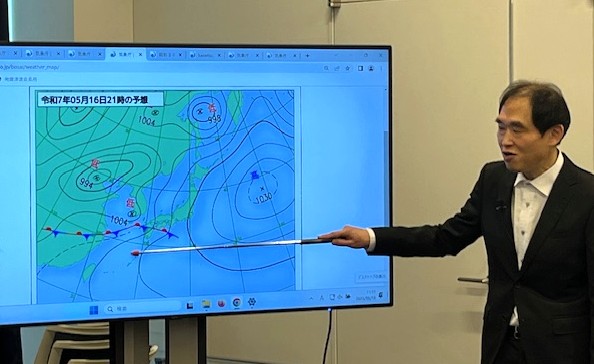 5月16日九州南部、全国トップを切って「梅雨入り」発表 5月16日九州南部、全国トップを切って「梅雨入り」発表