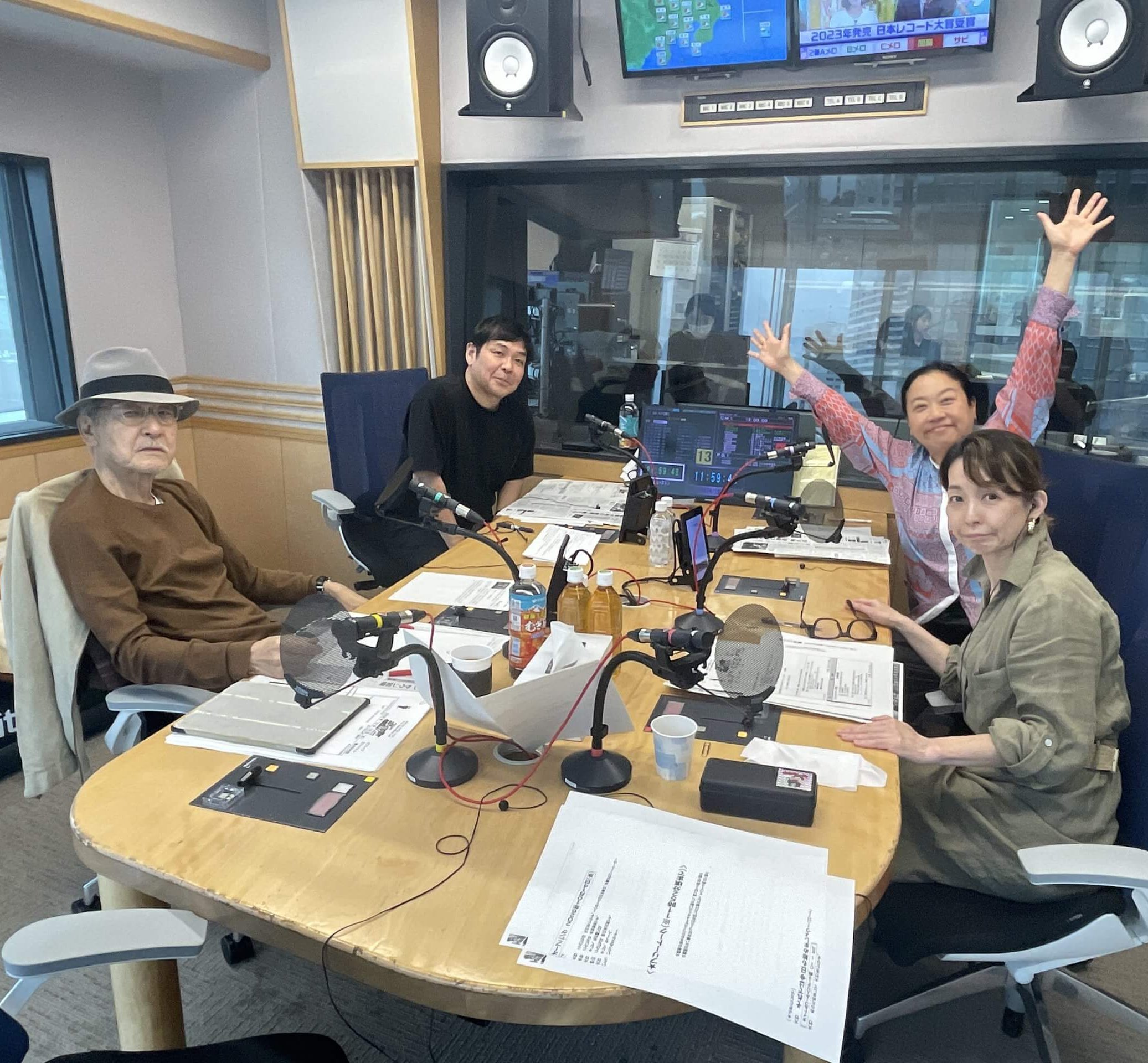 10/14(水)、リスナーさんから柿とレモンの贈り物！大竹まことさん、道端で見かけた青いレモンに感じたこととは！？いとうあさこさんはオデコを蚊に刺される🦟！？