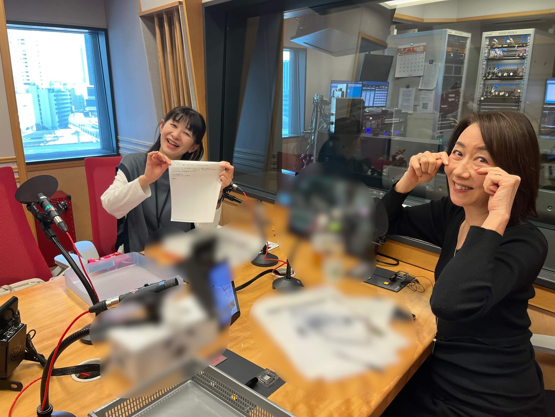 1/5（月）本日のゲストはジャーナリスト・二木啓孝さん、日経クロストレンド副編集長・平野亜矢さんでした！