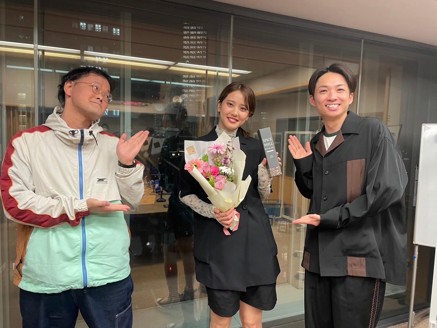 4月30日の放送は3人でお届け！！山崎さんのマネージャー登場で裁判開始！？『アインシュタイン・山崎紘菜 Heat&Heart!』