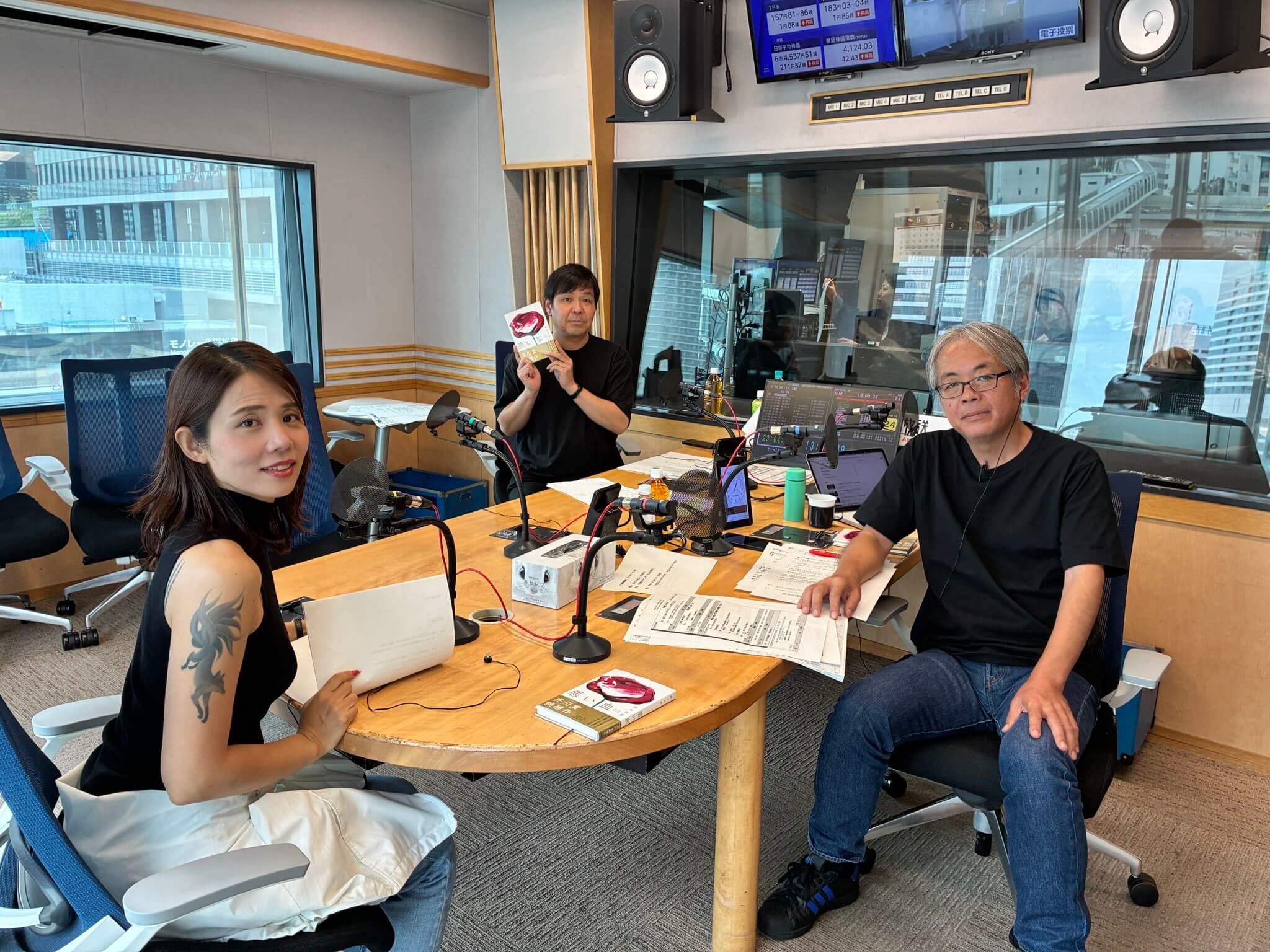 鈴木涼美、芥川賞・候補作『悪い血』を語る。「私の過去と現在が反映されている」