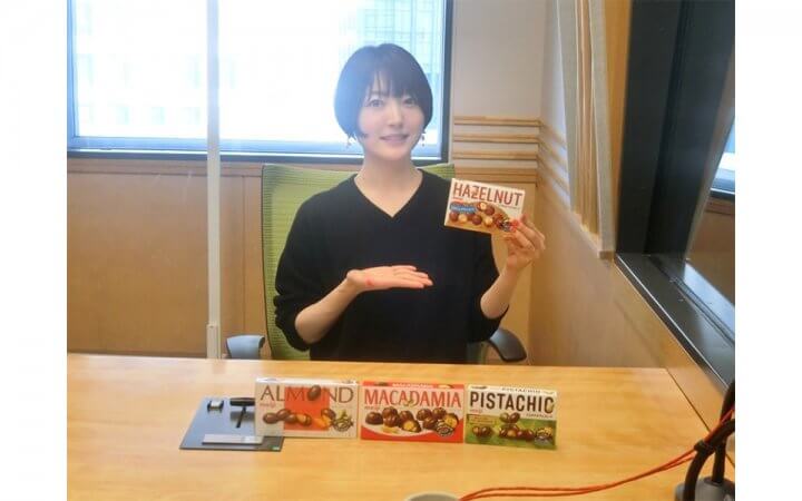 花澤香菜､「ひとかな番組本」制作決定に大興奮！～2月26日『明治 presents 花澤香菜のひとりでできるかな？』